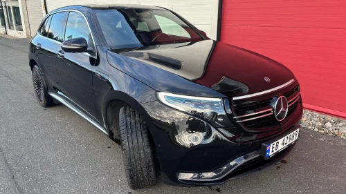 MERCEDES-BENZ EQC 400 4MATIC 4M-AMG - 21" - SKINN - SOLTAK - HEAD UP - KEYLESS - 360