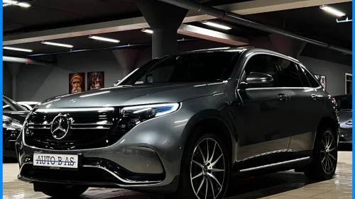 MERCEDES-BENZ EQC 400 4MATIC 2x AMG/360Kam/Burmester/Distronic/Takluke/H.feste++