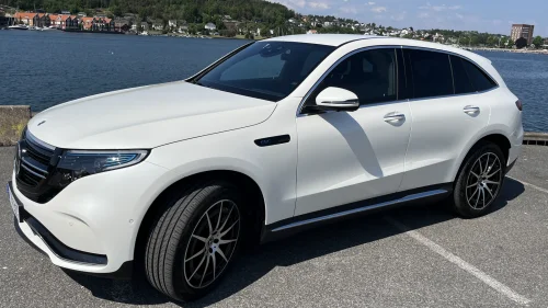 MERCEDES-BENZ EQC 400 4MATIC 400 4MATIC, AMG pakke, H-feste, S-V dekk, garanti mm