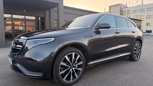 MERCEDES-BENZ EQC 400 4MATIC 400 4MATIC /2x AMG /EL. Krok /ACC/CarPlay/Garanti
