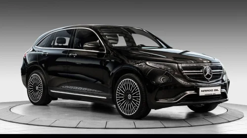 MERCEDES-BENZ EQC 400 4MATIC Krok Navi Kamera