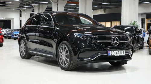 MERCEDES-BENZ EQC 400 4MATIC AMG/BURMESTER/KROK/HEAD-UP/VENTILERT SKINN/ACC