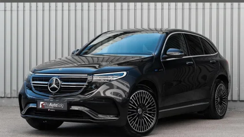 MERCEDES-BENZ EQC 400 4MATIC 4 MATIC AMG Distronic Pluss Hengerfeste Keyless mm
