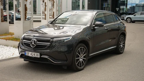 MERCEDES-BENZ EQC 400 4MATIC 4Matic AMG/godt utstyrt !