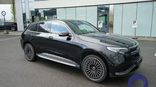 MERCEDES-BENZ EQC 400 4MATIC AMG / Premium plus / Alt utstyr !