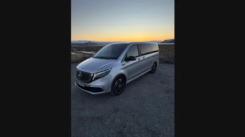 MERCEDES-BENZ EQV 300 A2 Charge 7-s