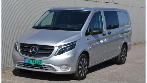 MERCEDES-BENZ eVito eVito/LANG UTGAVE/DISTRONIC PLUS/ILS/R.KAMERA/3 SETER++