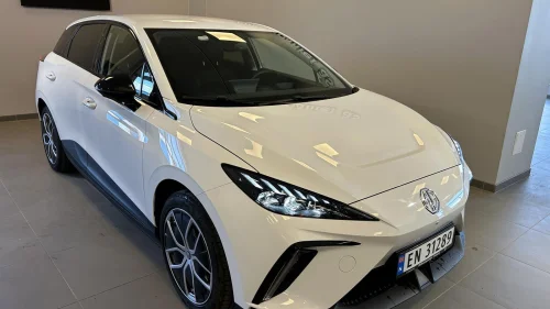 MG MG4 Electric Luxury/WLTP450km/App/varme i ratt/360Kamera/