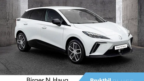 MG MG4 Electric 64kWh Luxury-Kunn 1500 km-360 kamera