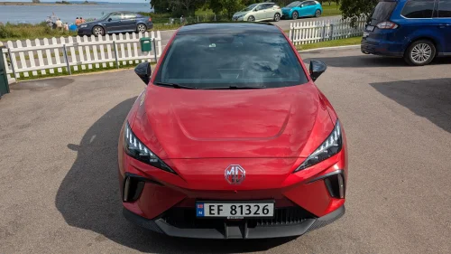 MG MG4 ELECTRIC Luxury 64kWh 435 km