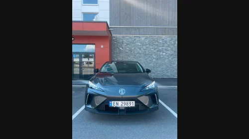 MG MG4 Electric 64kWh Luxury