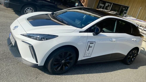 MG MG4 ELECTRIC Luxury, Kun 12.000km, fremstår "som ny" alt utstyr.