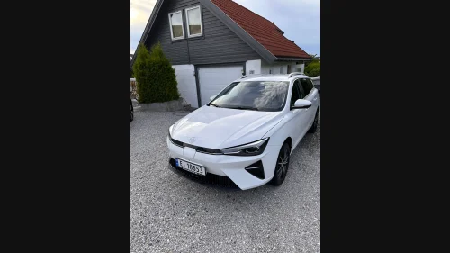 MG MG5 Electric Luxury