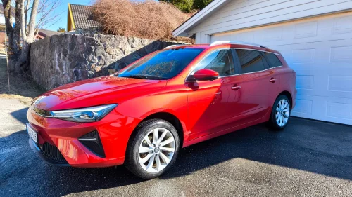 MG MG 5 ELECTRIC LUXURY/SKINN/S&V/380km++