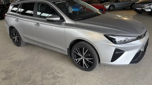 MG MG5 Electric 61KW 156HK LONG-RANGE LUXURY SKINN NAVI ACC PDC