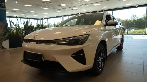 MG MG 5 ELECTRIC LUXURY/ACC/380WLTP/SKINN/360KAMERA/NAVI/KEYLESS GO