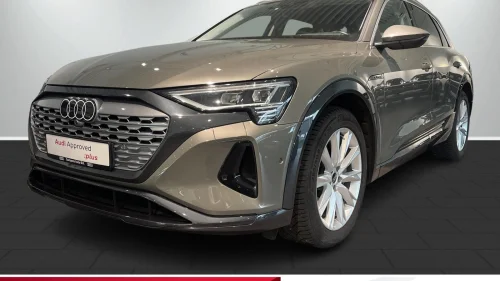 AUDI Q8 55 E TRON 55 advanced 532 WLTP