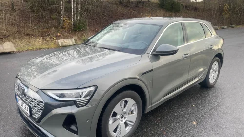 AUDI Q8 50 e-tron 50 Advanced