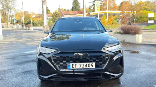AUDI Q8 50 E TRON S-Line/Krok/Matrix/Pano/HUD/360/Svart optikk/21"/ACC