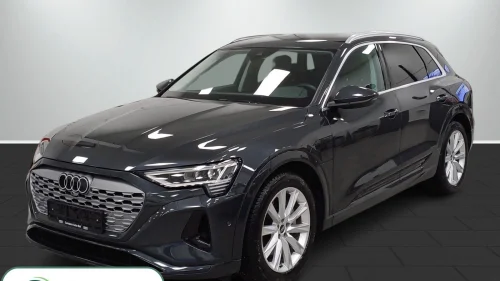 AUDI Q8 50 E TRON 50 advanced