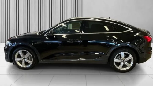 AUDI Q8 SPORTBACK 50 E TRON Sportback 50 Advanced