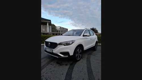 MG ZS EV Luxury