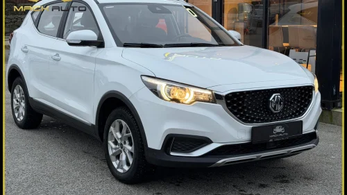 MG ZS EV LUXURY / NAVI / SKINN / KAMERA / ACC / PANO / KEYLESS