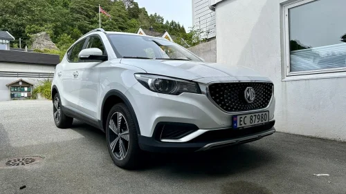 MG ZS EV 143hk Strøken Luxury utgave, LAV KM 11.000,