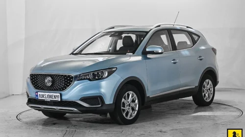 MG ZS EV 143 HK LUXURY ACC PANORAMA SKINN KAMERA