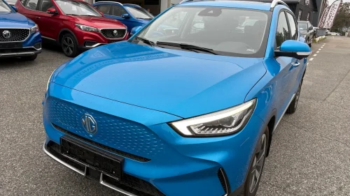 MG ZS EV 70KW 156HK LUXURY KLIMA SKINN PANORAMATAK