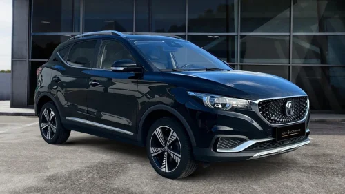 MG ZS EV Luxury / ACC / Skinn / R.kam / EU27 / Dab / Bt ++