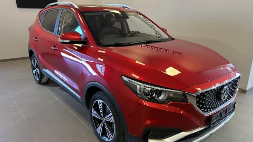 MG ZS EV Luxury/Panorama/Skinn/