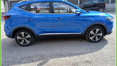 MG ZS EV 45KW 143HK LUXURY SKINN NAVI PANORAMTAK LED-LYS