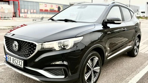 MG ZS EV LUXURY /Skinn /Panorama /LED /Adapt.Cruis /Navi+