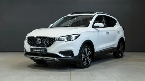 MG ZS EV Luxury 44 kWh/ Skinn / Panorama / Navi / CarPlay / ACC+