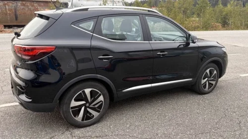 MG ZS EV 70KW 156HK LUXURY SKINN KLIMA NAVI PANORAMATAK