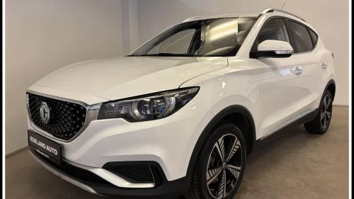 MG ZS EV Luxury MG Pilot 1eiers EU 03/28 Pano Skinn ACC BLIS +++