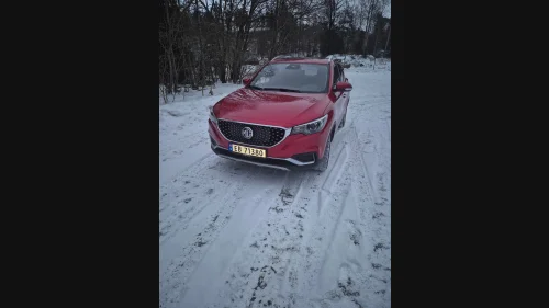 MG ZS EV Luxury Navi Skinn Panorama / 7 år nybilgaranti.