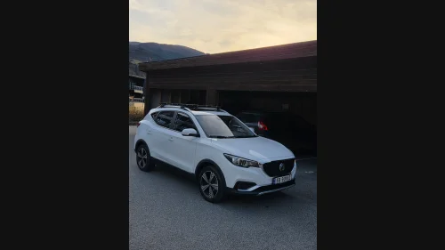 MG ZS EV Luxery/Skinn/Panorama/Lav km