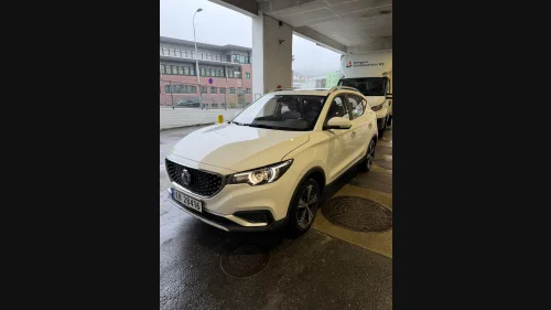 MG ZS EV Luxury. Toppmodell! Pano/Kam/Navi/Skinn/66.300