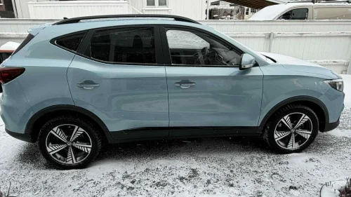 MG ZS EV Luxury edition/skinn/navi/panoramatak