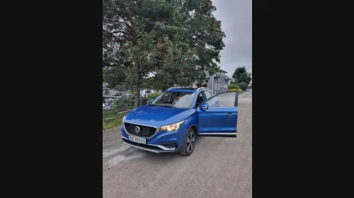 MG ZS EV Luxury 5d
