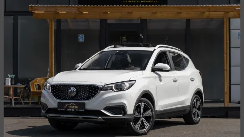 MG ZS EV 44 KWH 263KM/Luxury/Skinn/ACC/Panorama/R.kam
