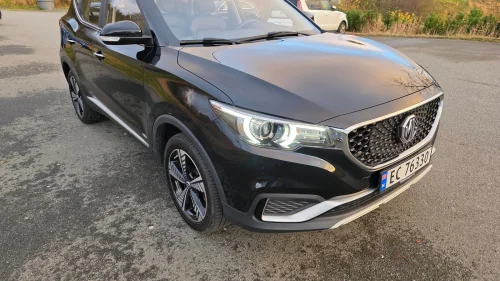 MG ZS EV 7års garanti/Luxury/Skinn/Panorama/Kamera/Lav km+