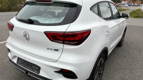 MG ZS EV 70KW 156HK LUXURY SKINN PANORAMATAK