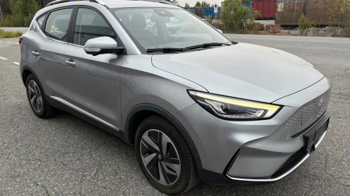 MG ZS EV 70KW 156HK LUXURY KLIMA NAVI SKINN RYGGEKAMERA