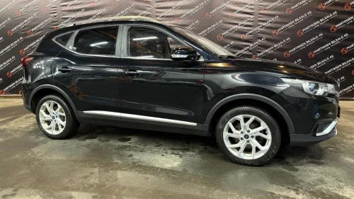 MG ZS EV 263 WLTP Sort skinn/Panoramatak/Navi/Ryggkamera+++++