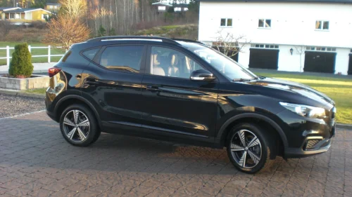 MG ZS EV ÅRETS NISSEPRIS LUXURY SKINN PANOTAK M.PEN 0-KONT 1582