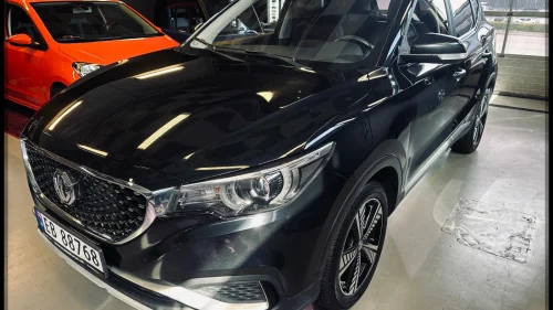 MG ZS EV LUXURY/AUTOMAT/PANO/DAB/SKINN/R-KAM/NY EU!!!