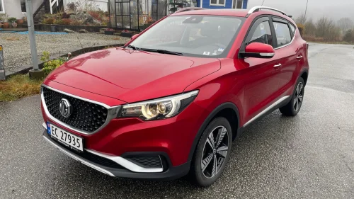 MG ZS EV LUXURY